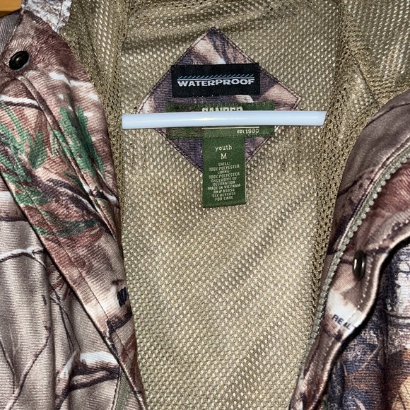 Lightweight camo hunting jacket - Picture 3 of 7